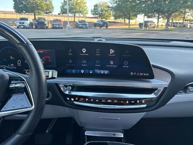 2024 Cadillac LYRIQ Sport