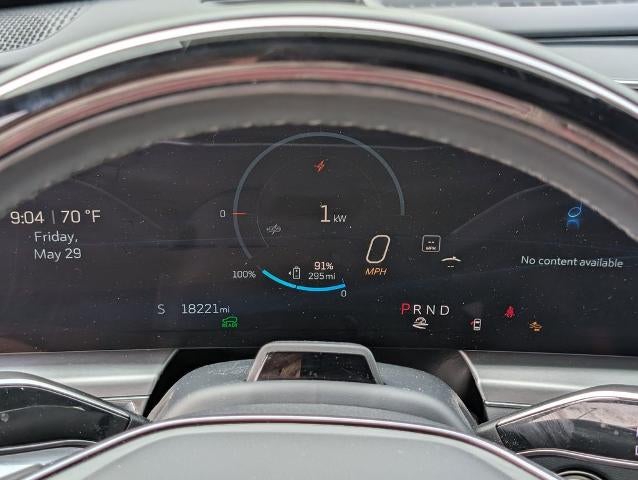 2024 Cadillac LYRIQ Sport