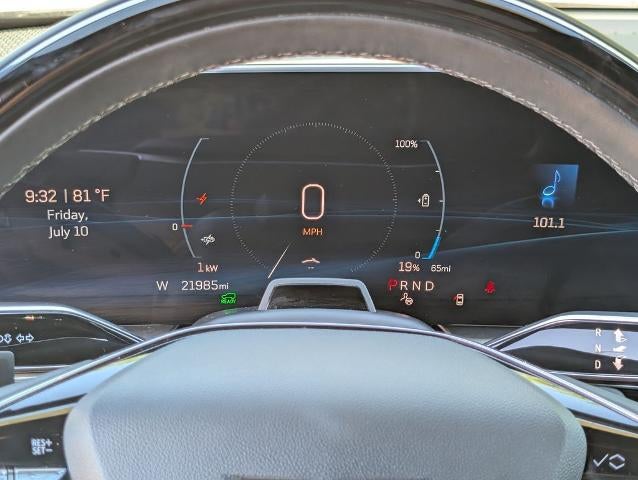 2024 Cadillac LYRIQ Sport