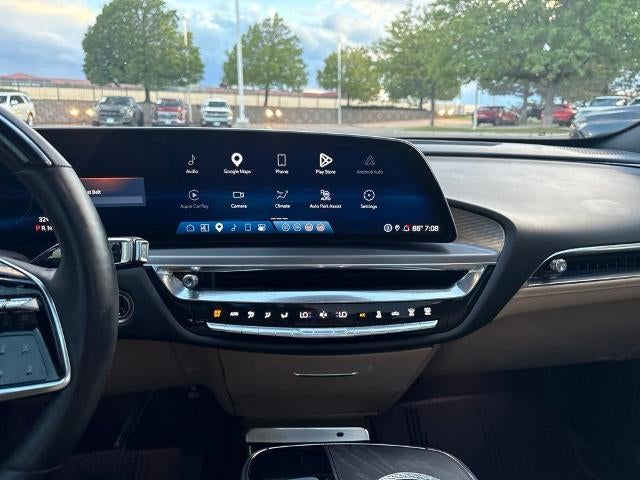 2024 Cadillac LYRIQ Sport