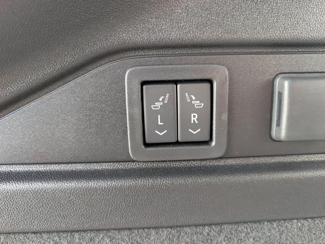 2026 Cadillac LYRIQ Premium Sport