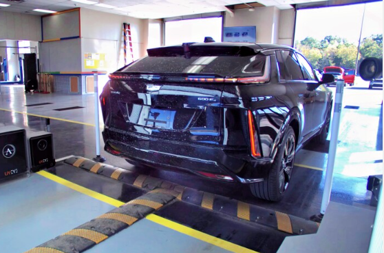 2024 Cadillac LYRIQ Sport