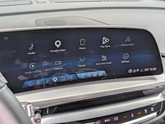 2024 Cadillac LYRIQ Sport