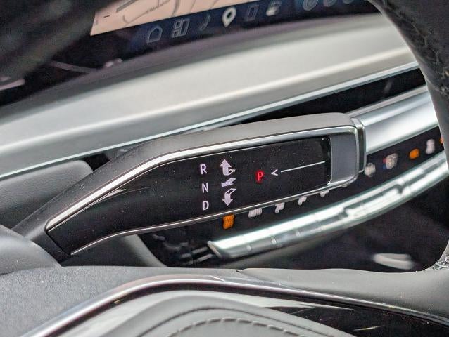 2027 Cadillac LYRIQ Signature Sport