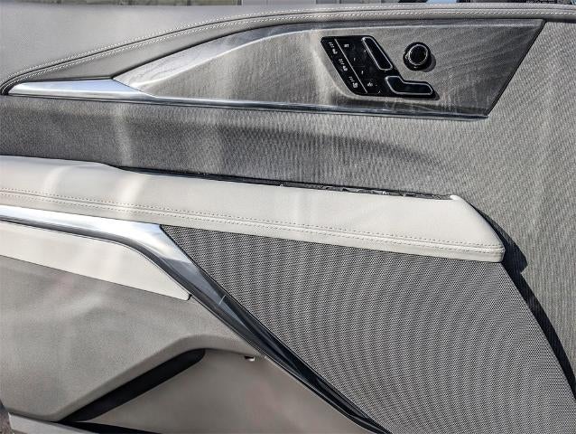 2026 Cadillac ESCALADE IQL Luxury