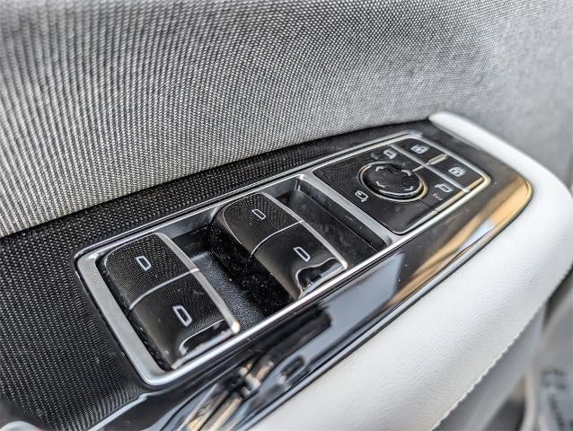 2026 Cadillac ESCALADE IQL Luxury