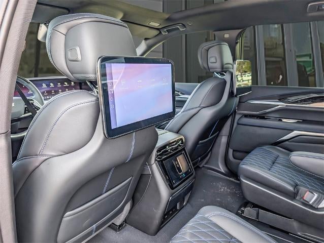 2026 Cadillac ESCALADE IQL Sport