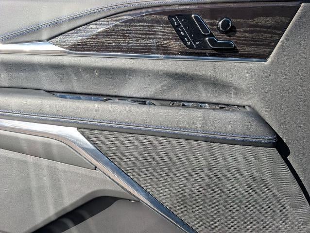 2026 Cadillac ESCALADE IQL Sport