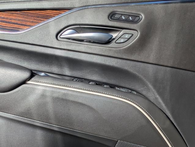 2022 Cadillac Escalade Luxury