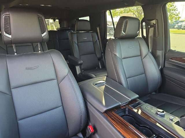 2022 Cadillac Escalade 4WD Luxury