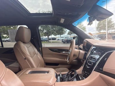 2018 Cadillac Escalade 4WD Platinum
