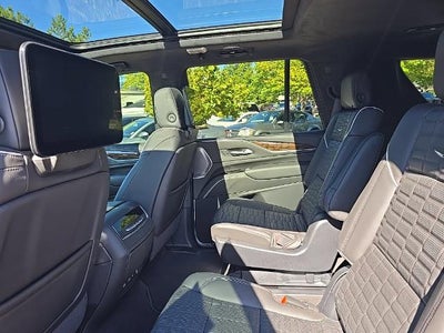 2024 Cadillac Escalade 4WD Sport Platinum