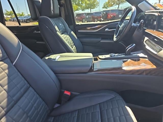 2024 Cadillac Escalade 4WD Sport Platinum