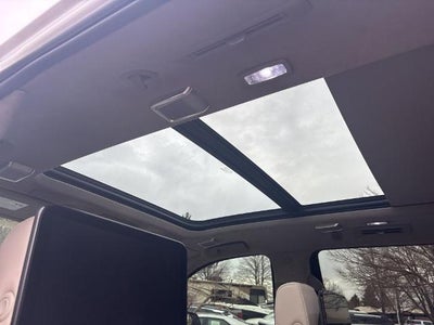 2024 Cadillac Escalade 4WD Sport Platinum