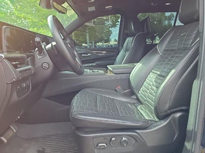 2023 Cadillac Escalade 4WD Sport Platinum