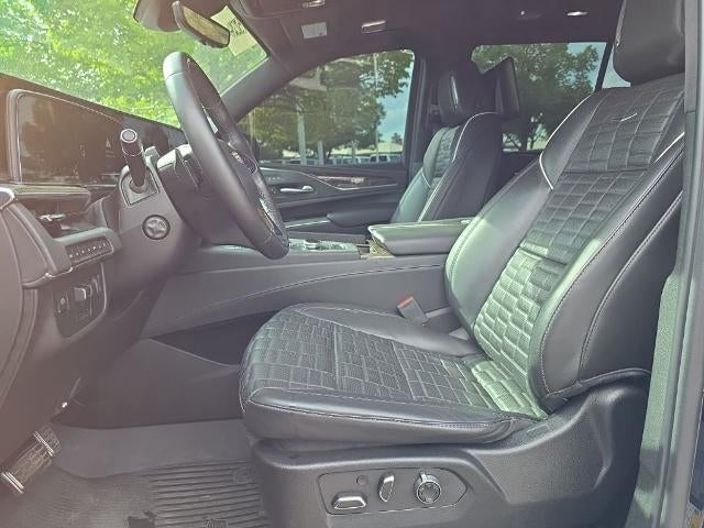 2023 Cadillac Escalade 4WD Sport Platinum