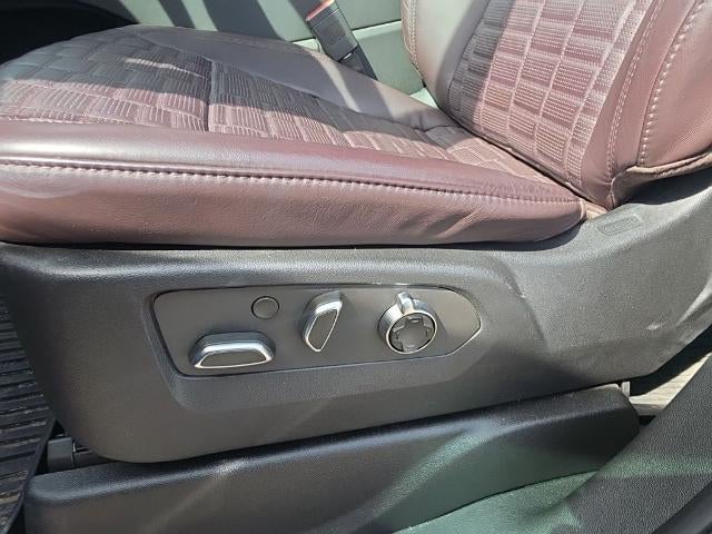 2023 Cadillac Escalade 4WD Sport Platinum