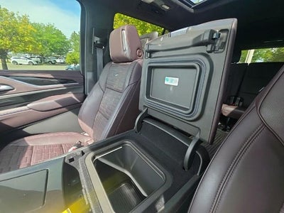 2023 Cadillac Escalade 4WD Sport Platinum