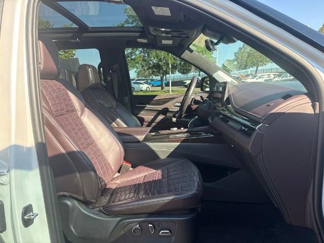 2023 Cadillac Escalade 4WD Sport Platinum