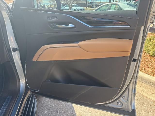 2024 Cadillac Escalade ESV 4WD Premium Luxury