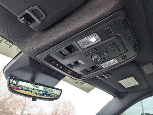 2023 Cadillac Escalade ESV 4WD Premium Luxury