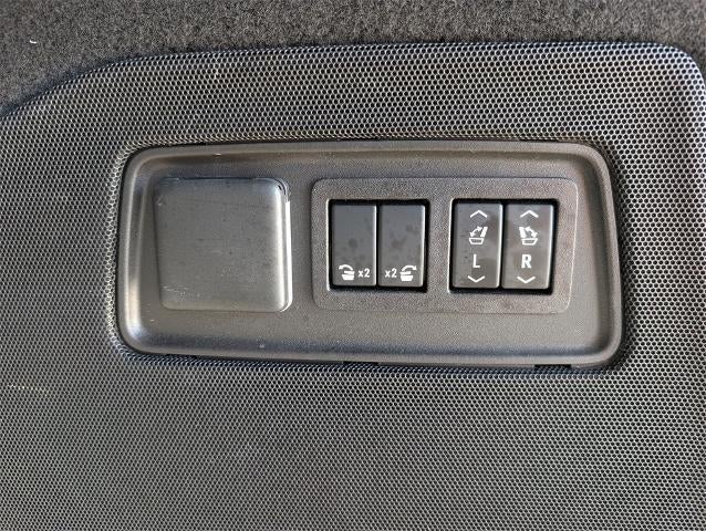 2023 Cadillac Escalade ESV 4WD Premium Luxury Platinum