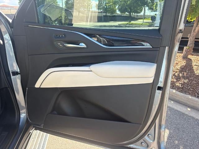2022 Cadillac Escalade ESV 4WD Sport