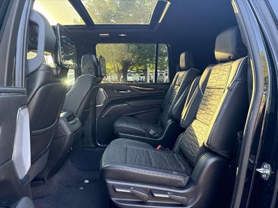 2023 Cadillac Escalade ESV 4WD Sport Platinum