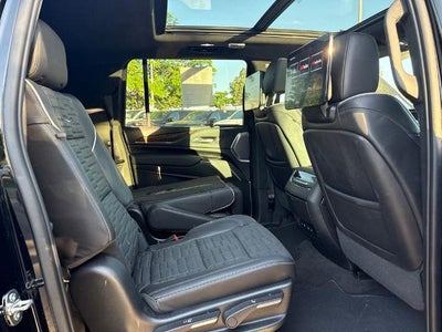 2023 Cadillac Escalade ESV 4WD Sport Platinum