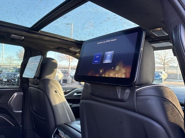 2023 Cadillac Escalade ESV 4WD Sport Platinum