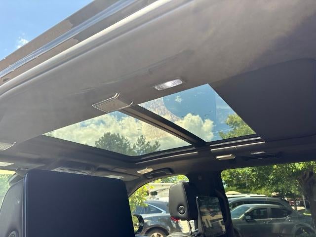 2022 Cadillac Escalade ESV 4WD Sport Platinum