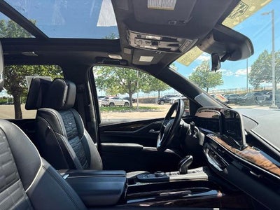 2022 Cadillac Escalade ESV 4WD Sport Platinum
