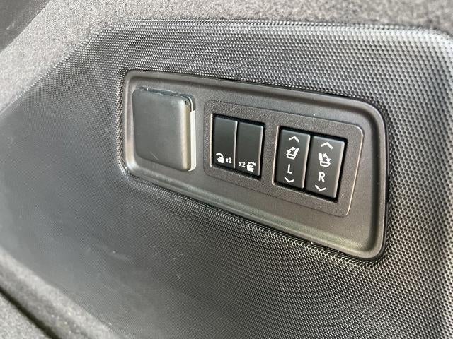 2023 Cadillac Escalade ESV AWD V-Series