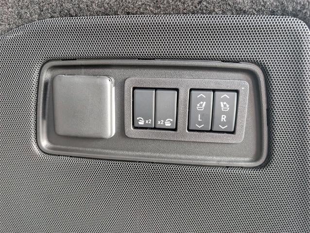 2026 Cadillac Escalade 4WD Luxury