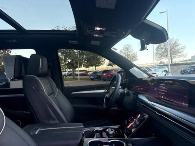 2026 Cadillac Escalade 4WD Platinum Sport