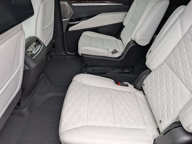 2027 Cadillac Escalade 4WD Platinum Sport