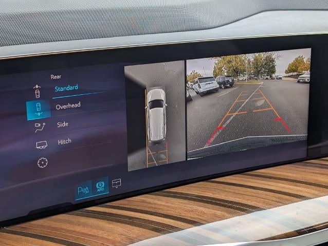 2027 Cadillac Escalade 4WD Platinum Sport