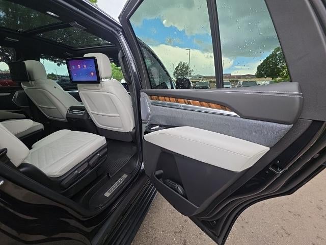 2026 Cadillac Escalade 4WD Platinum Sport
