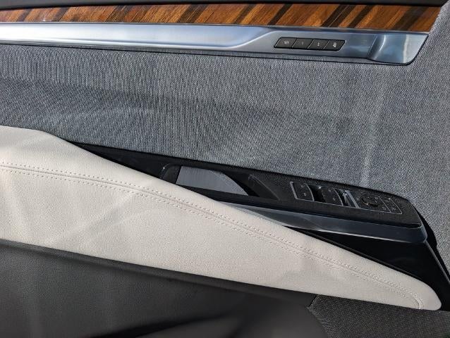 2027 Cadillac Escalade 4WD Platinum Sport