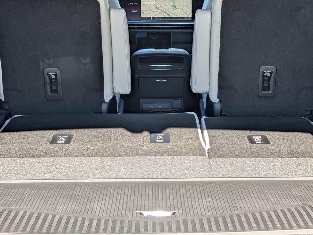 2027 Cadillac Escalade 4WD Platinum Sport