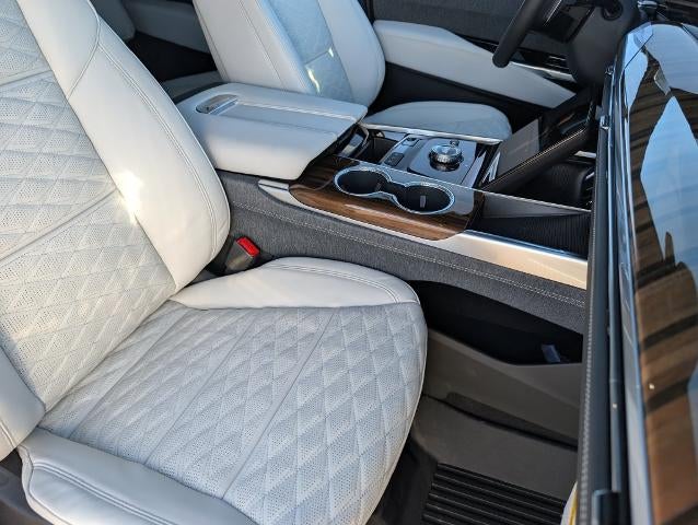 2027 Cadillac Escalade 4WD Platinum Sport