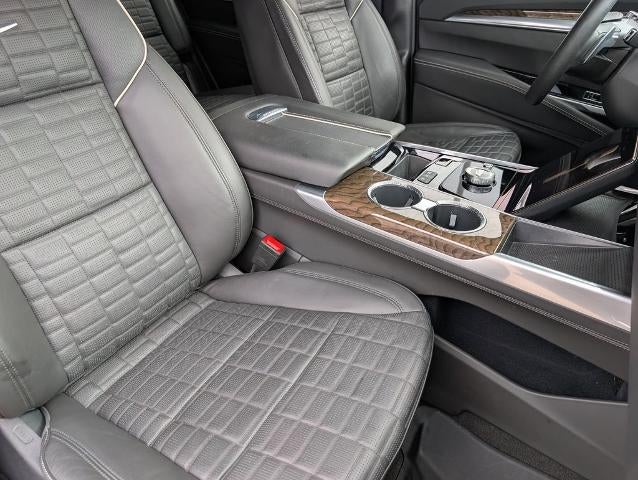 2025 Cadillac Escalade 4WD Sport Platinum