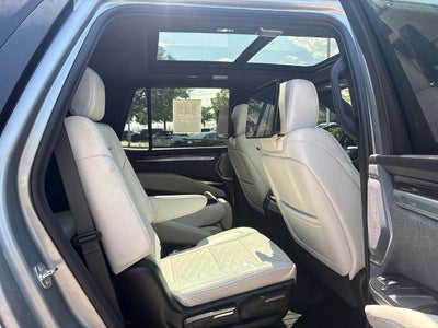 2025 Cadillac Escalade AWD V-Series