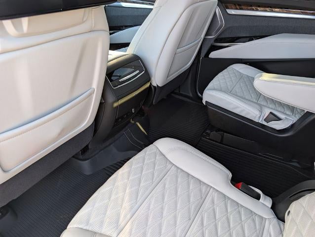 2026 Cadillac Escalade ESV 4WD Platinum Luxury