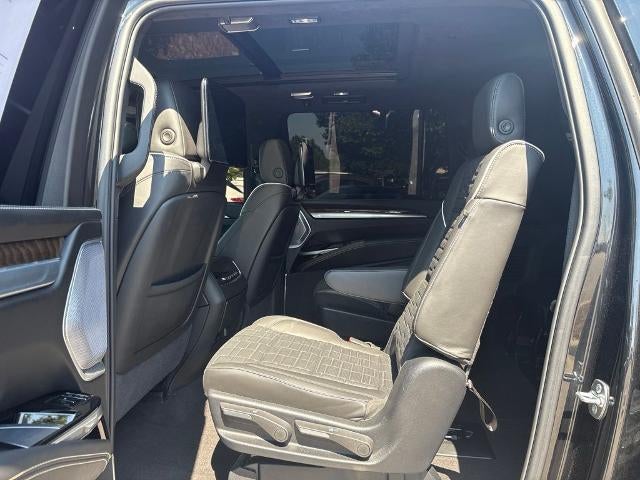 2025 Cadillac Escalade ESV 4WD Sport Platinum