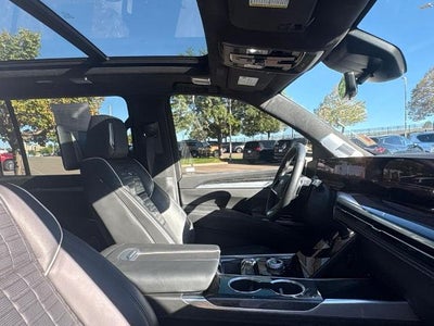 2025 Cadillac Escalade ESV AWD V-Series