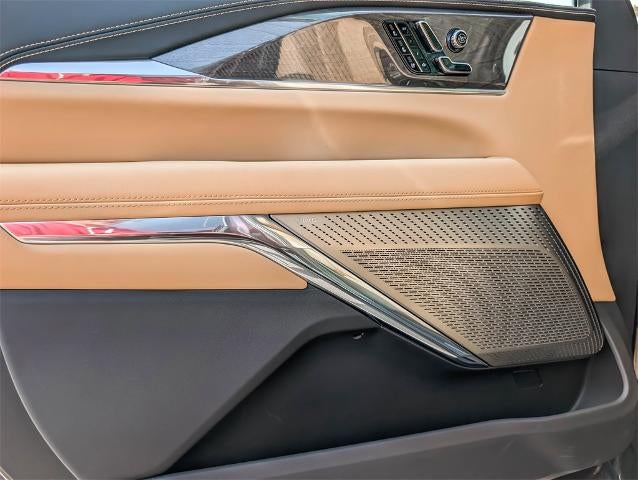 2025 Cadillac ESCALADE IQ Luxury 2