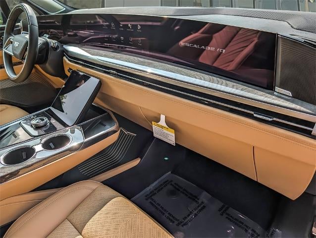 2025 Cadillac ESCALADE IQ Luxury 2
