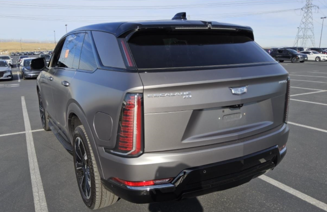 2026 Cadillac ESCALADE IQ Sport