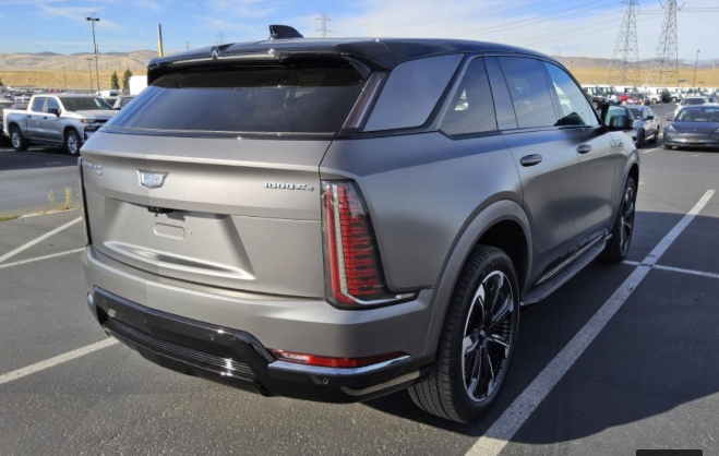 2026 Cadillac ESCALADE IQ Sport